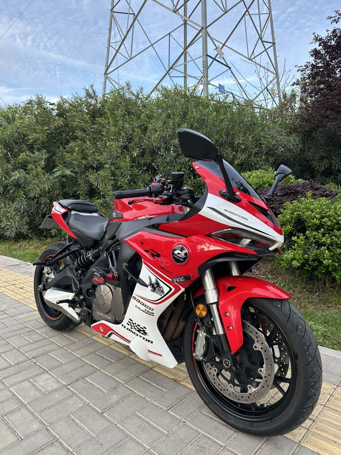 QJMOTOR 赛600