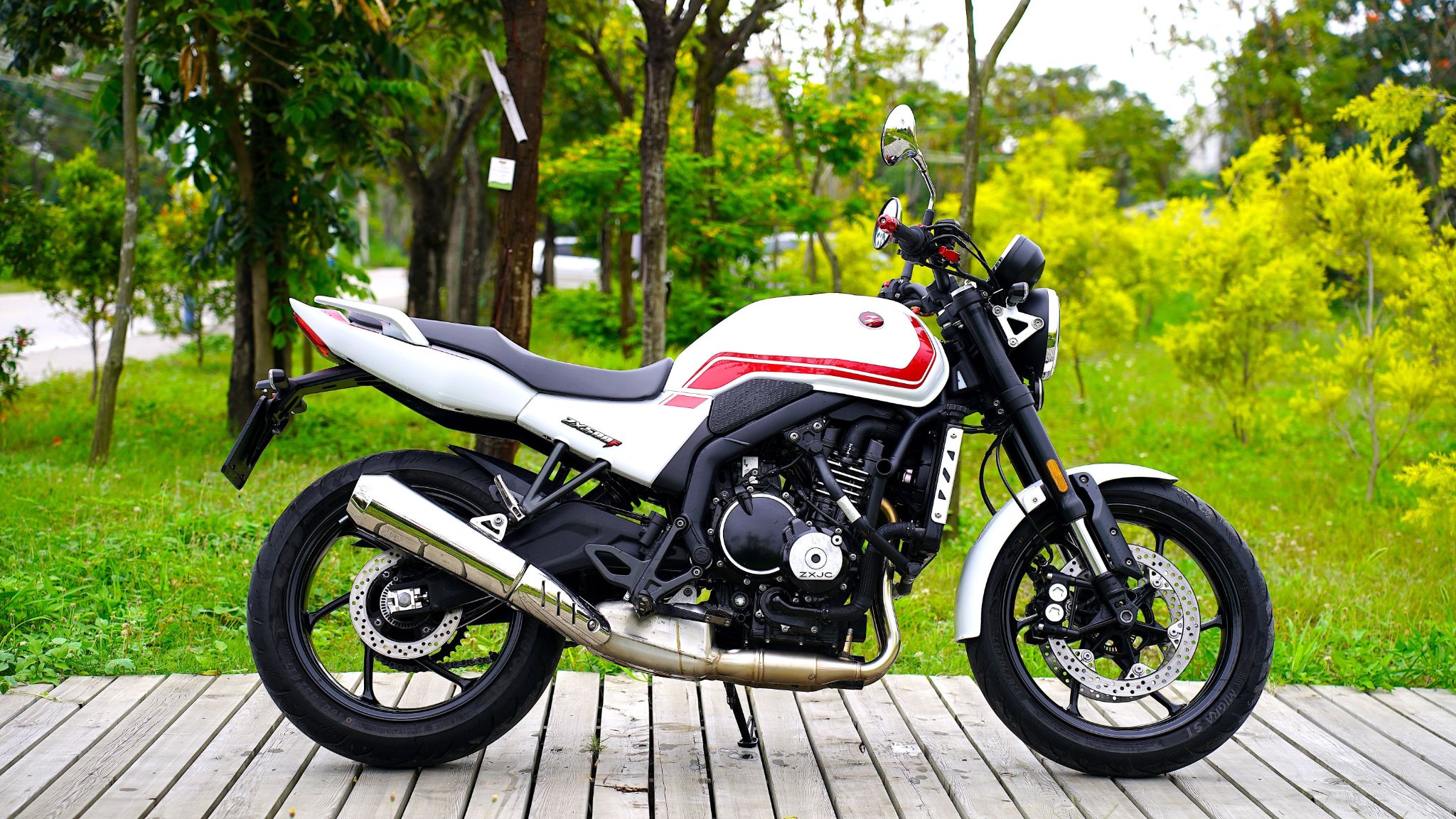 张雪机车 500F