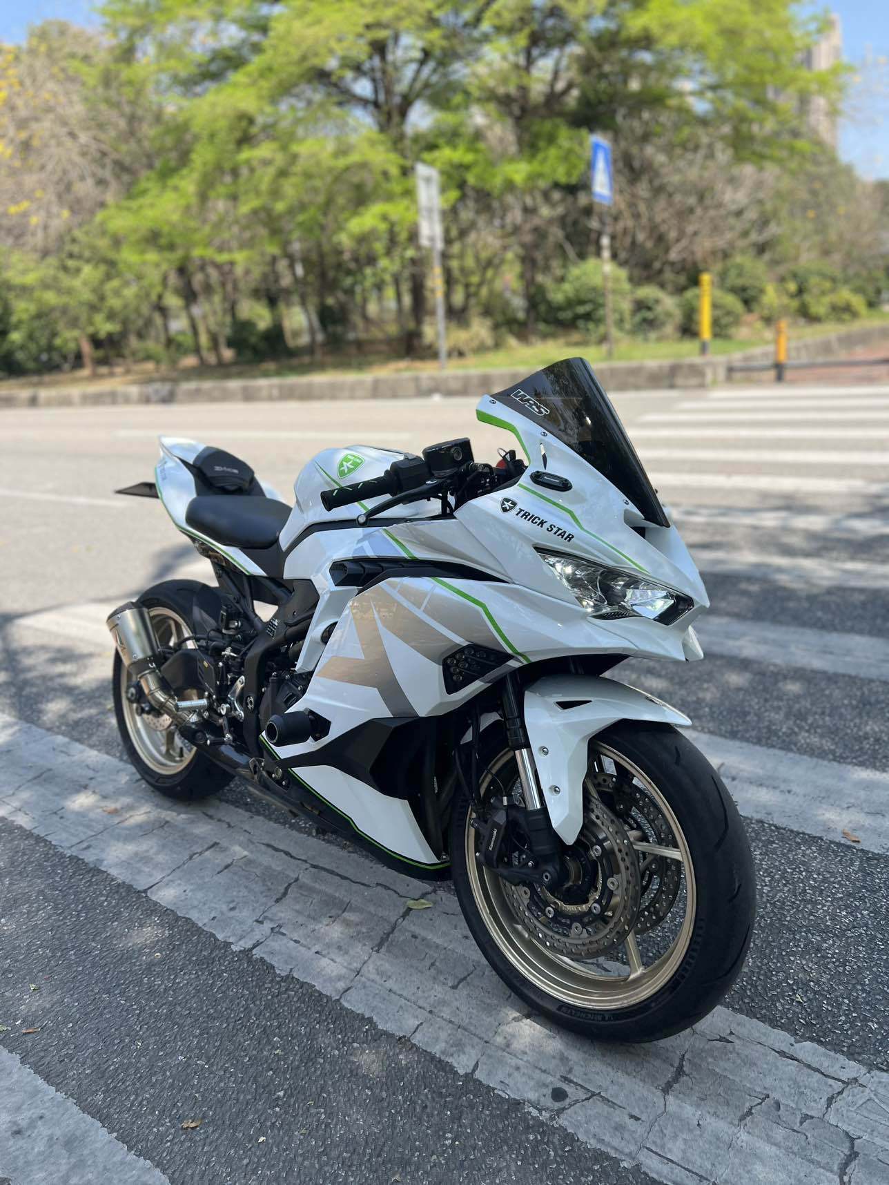川崎 ZX-4R