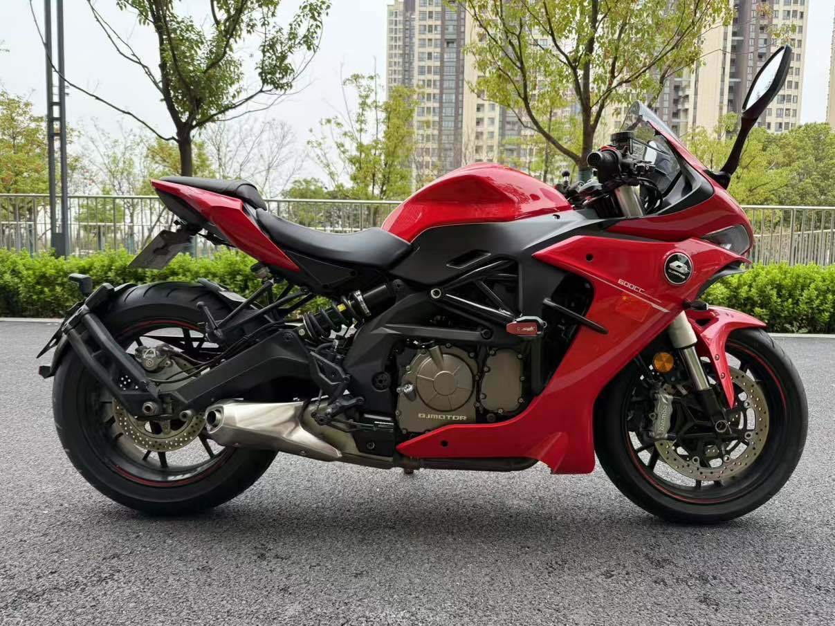 QJMOTOR 赛600
