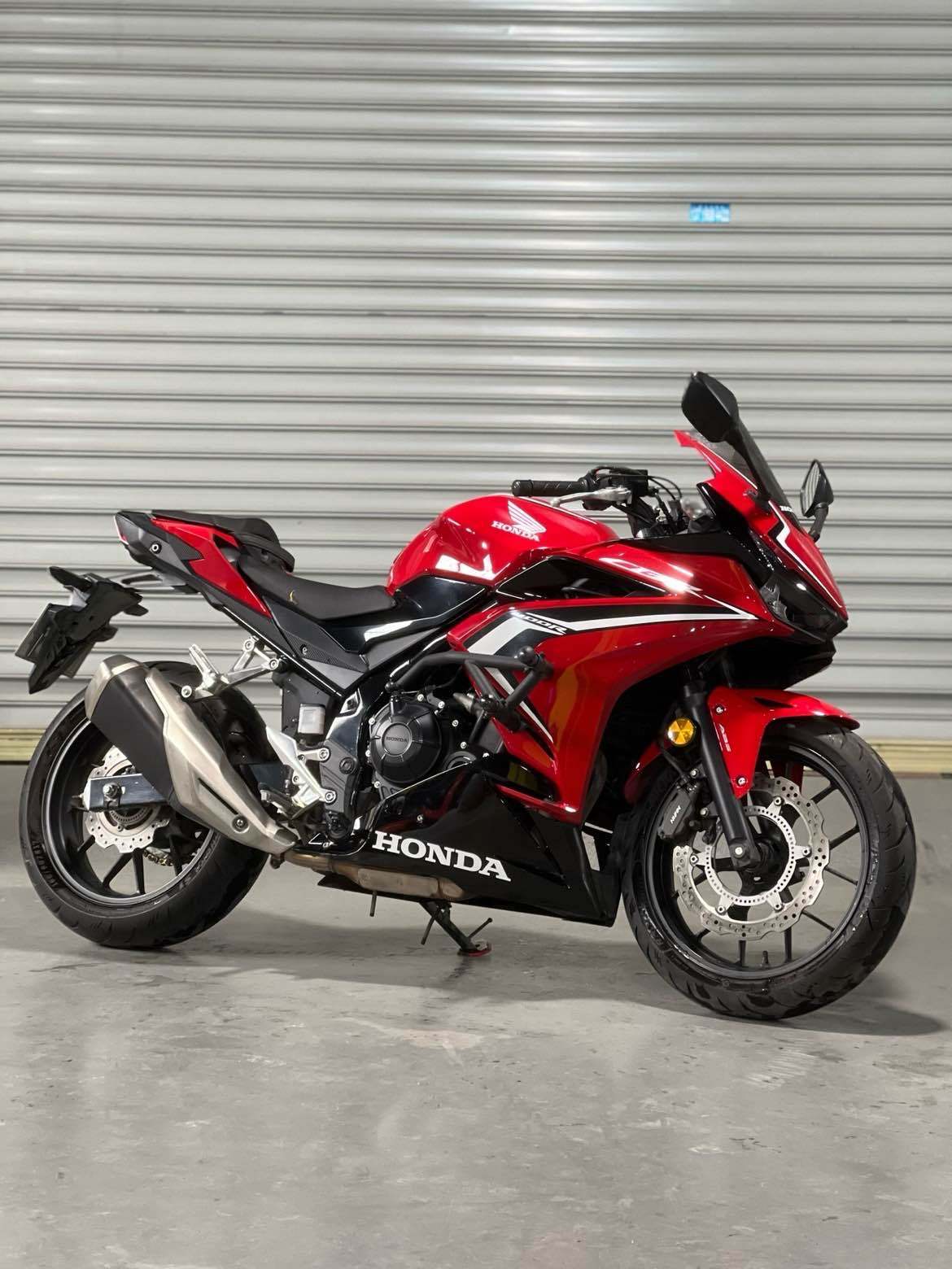 本田WING CBR400R