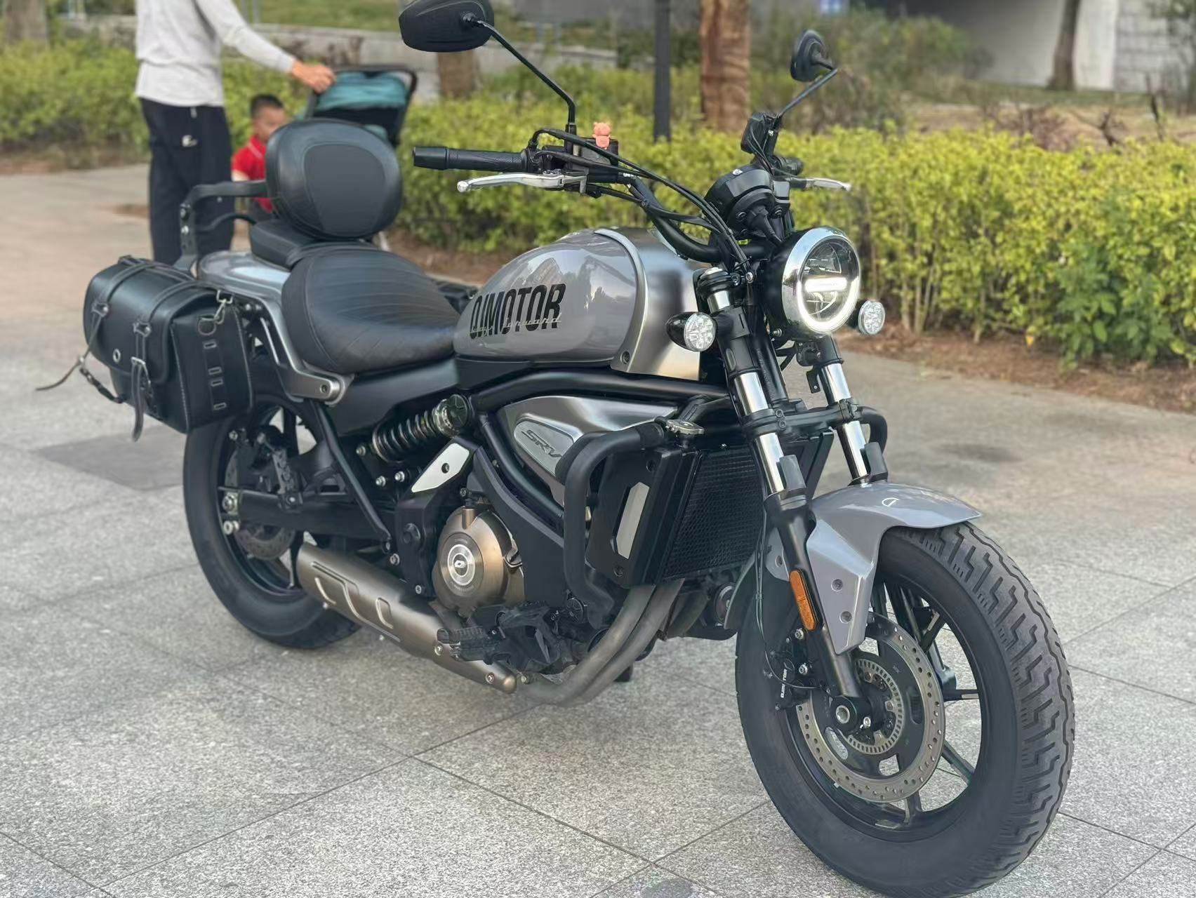 QJMOTOR 闪500S