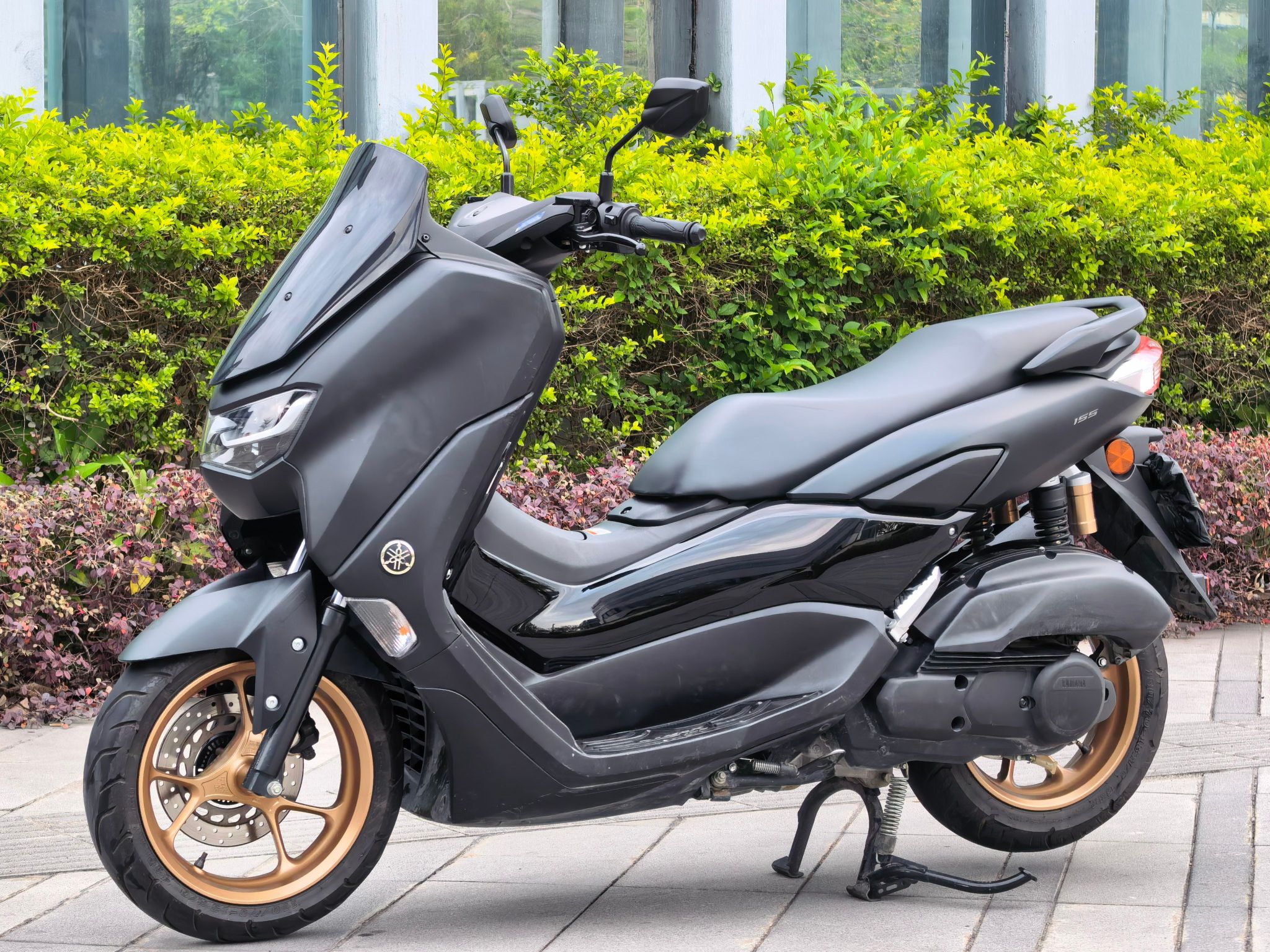 雅马哈 NMAX
