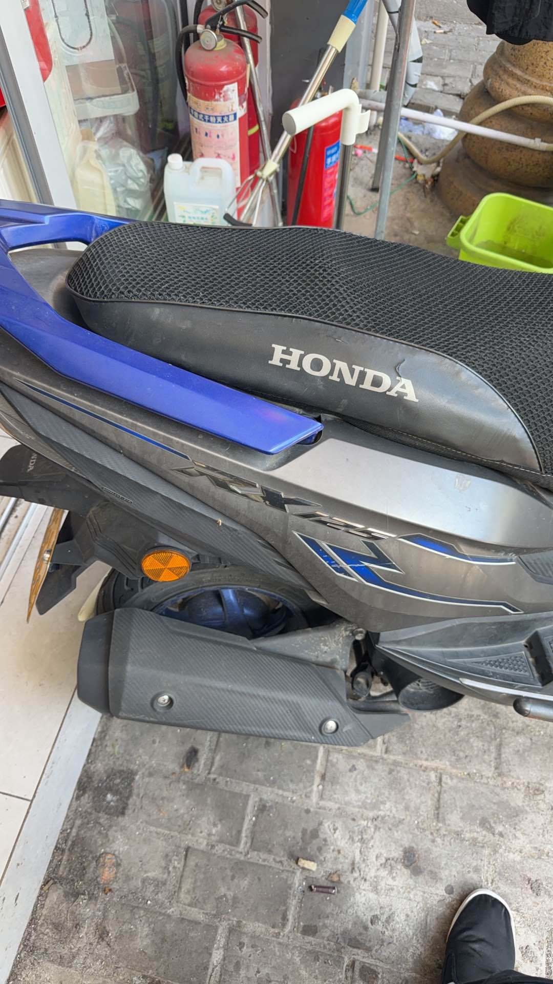 新大洲本田 裂行 RX125Fi