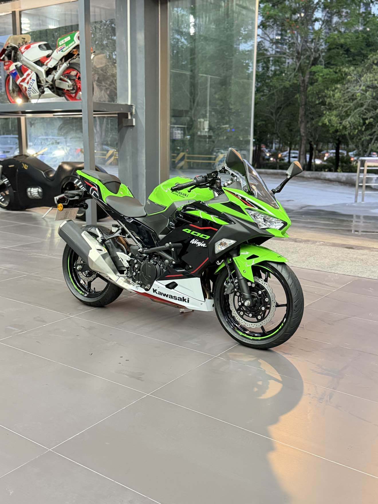 川崎 Ninja 400
