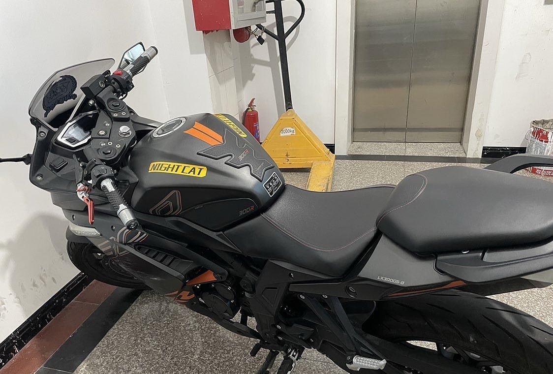 无极 300RR