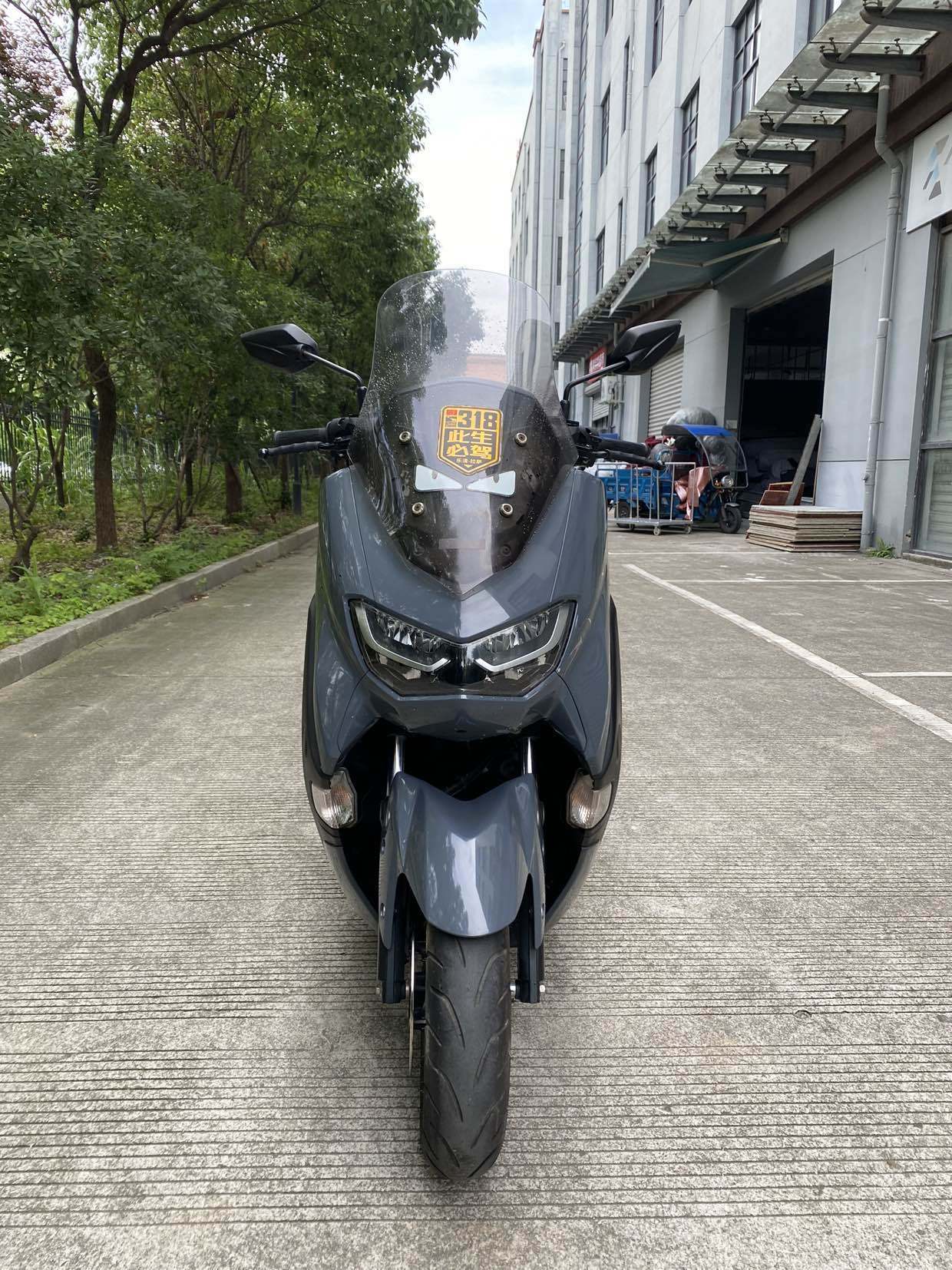 雅马哈 NMAX