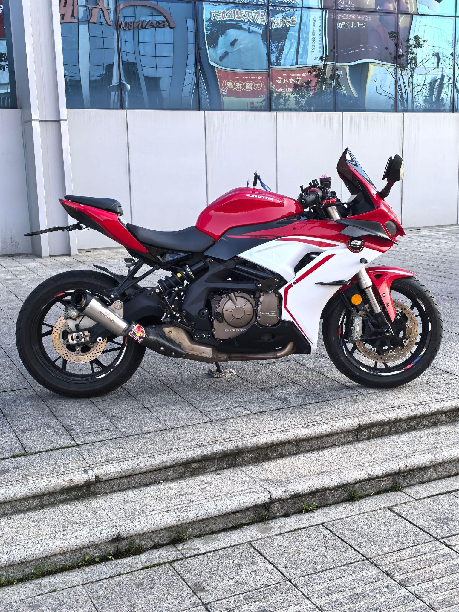QJMOTOR 赛600