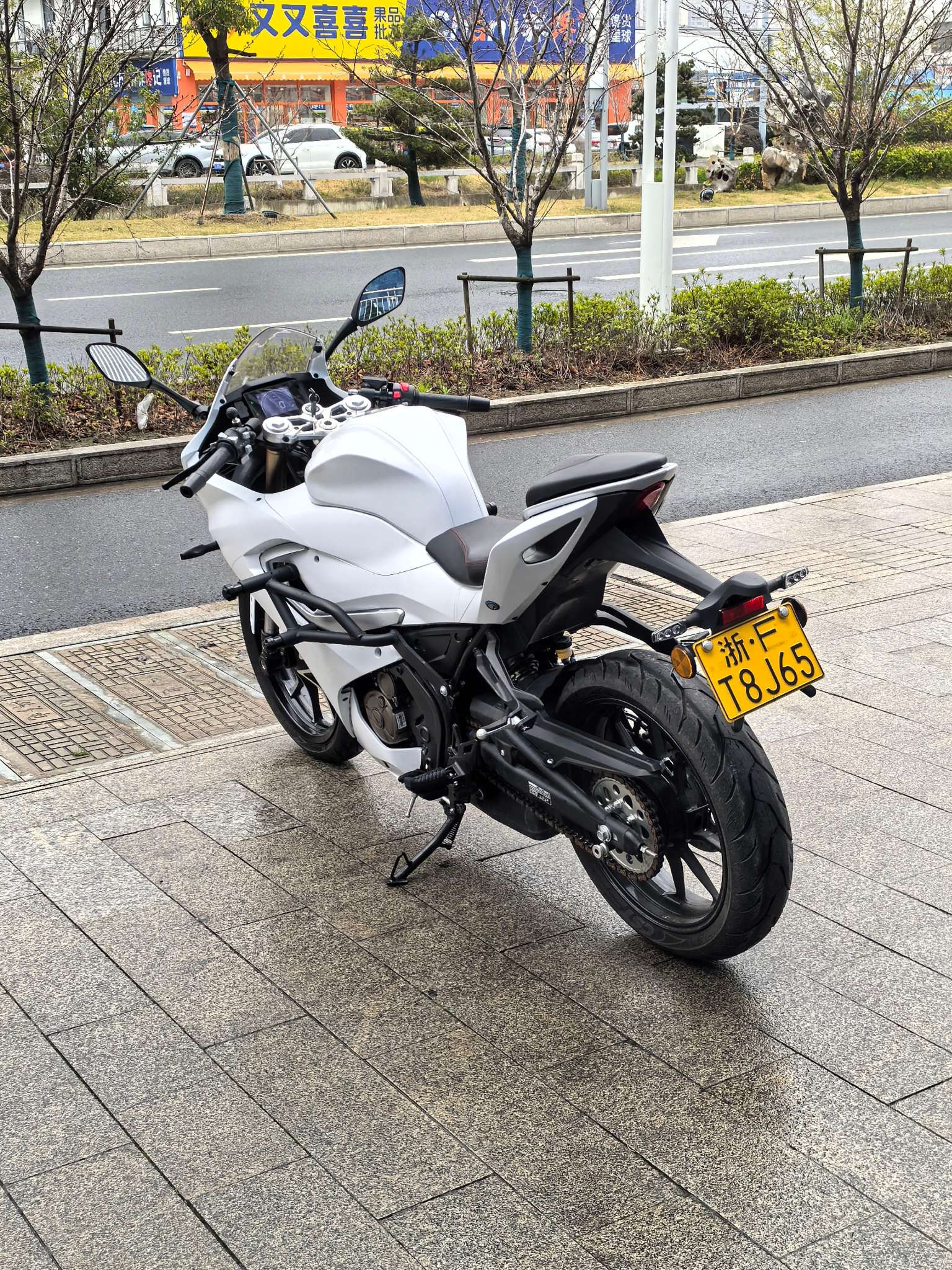 QJMOTOR 赛250
