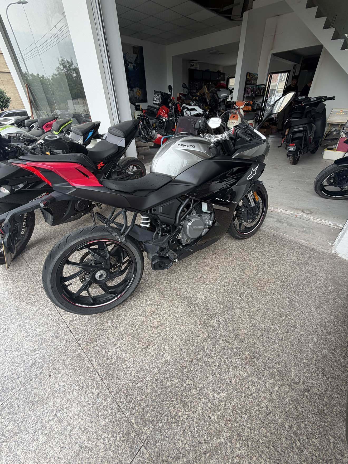 春风 250SR
