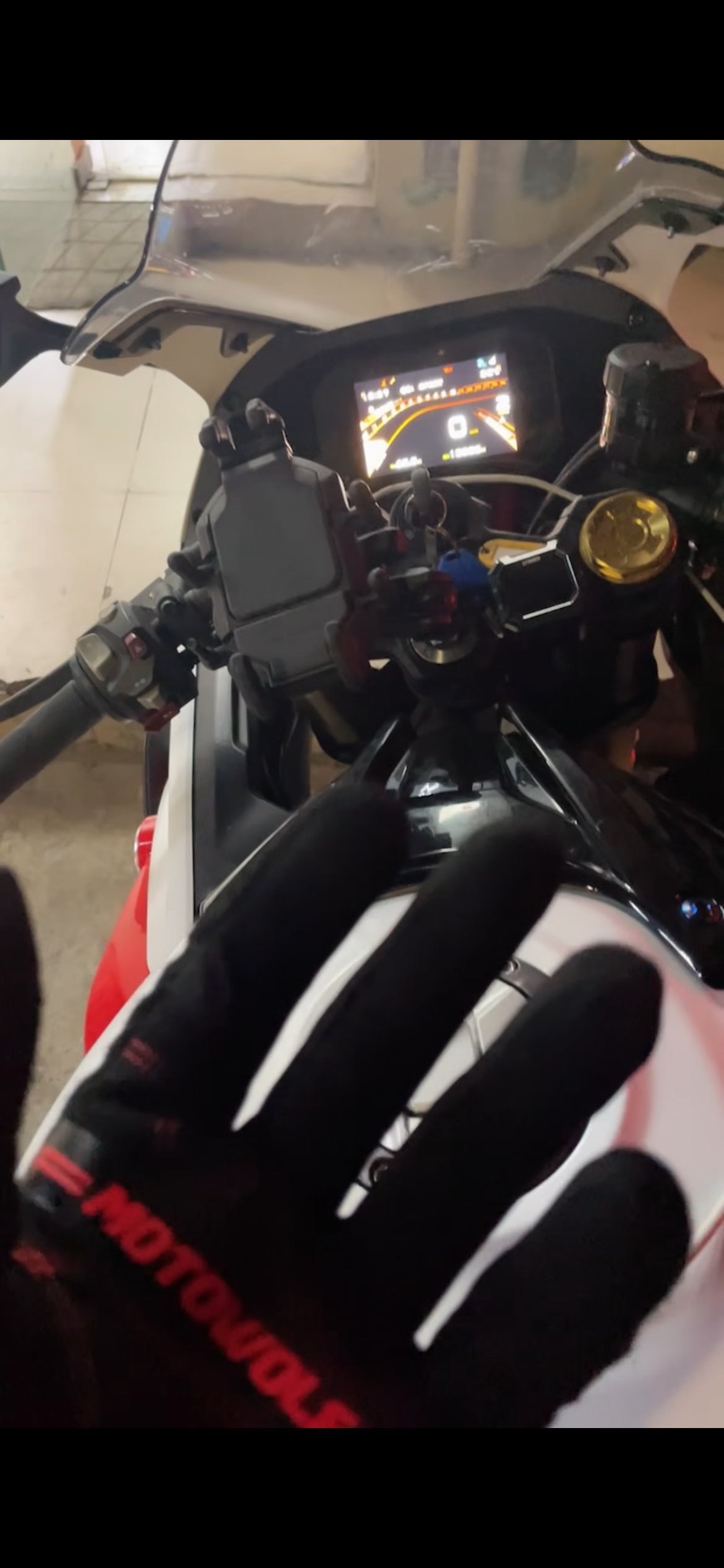 无极 RR660