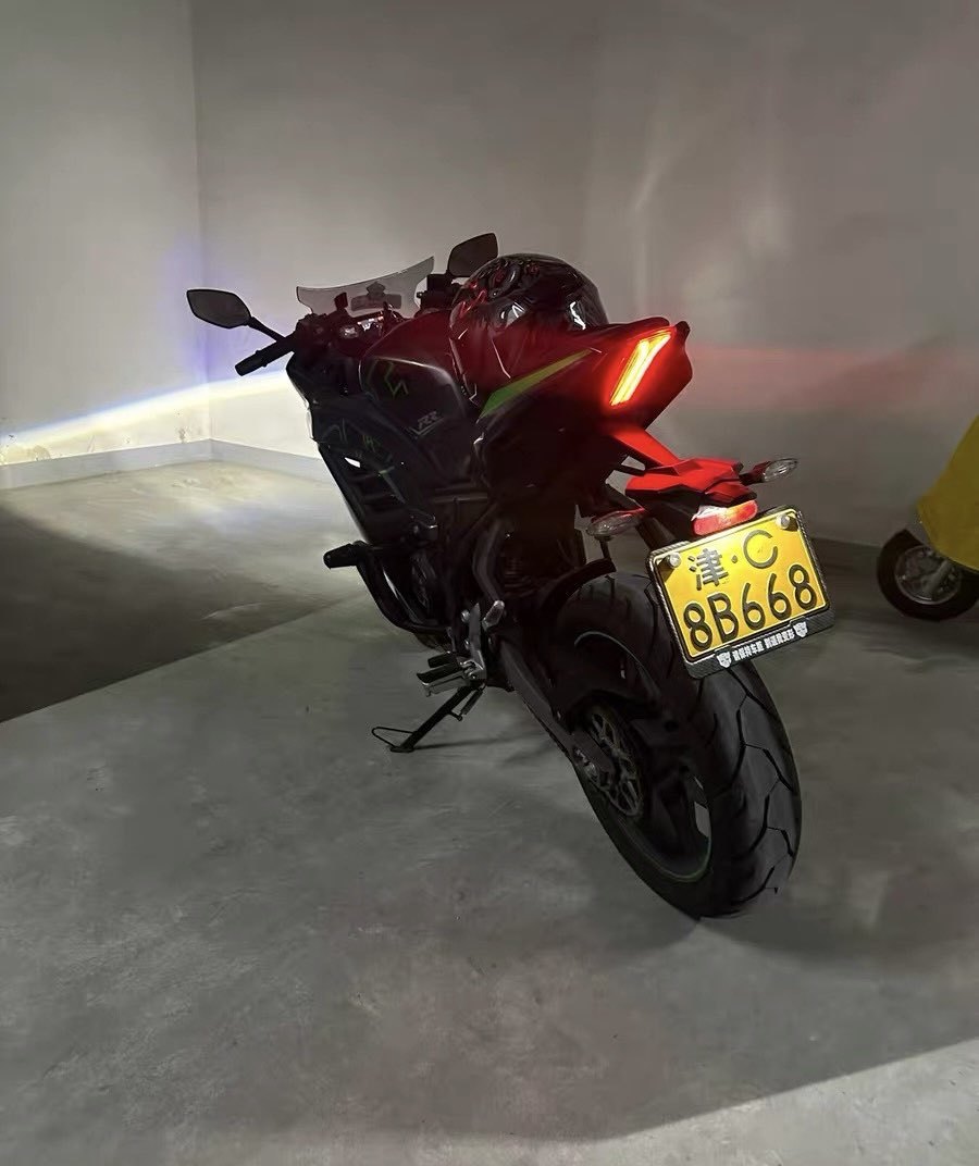 无极 250RR