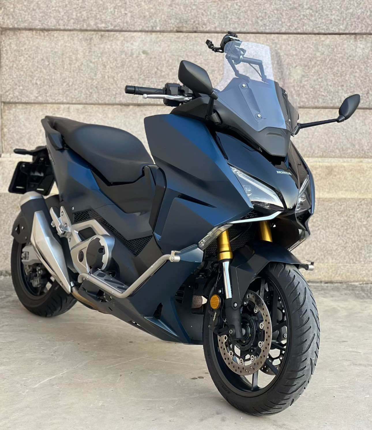 本田DREAMWING NSS750