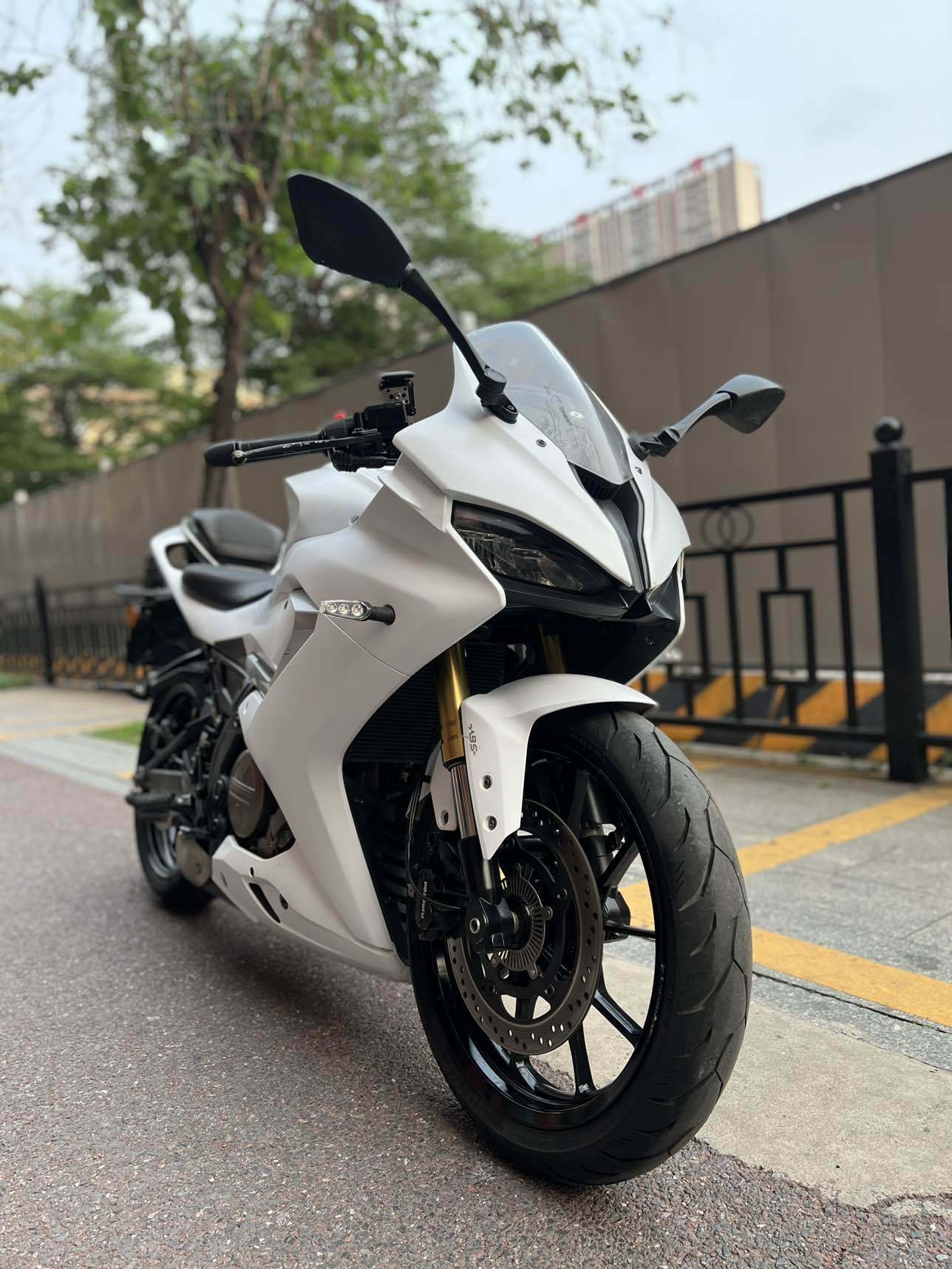 QJMOTOR 赛250