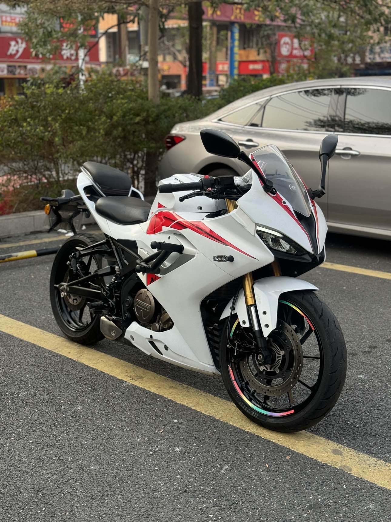 QJMOTOR 赛250