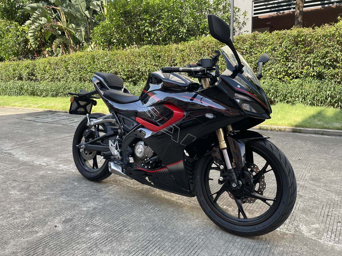 QJMOTOR 赛150