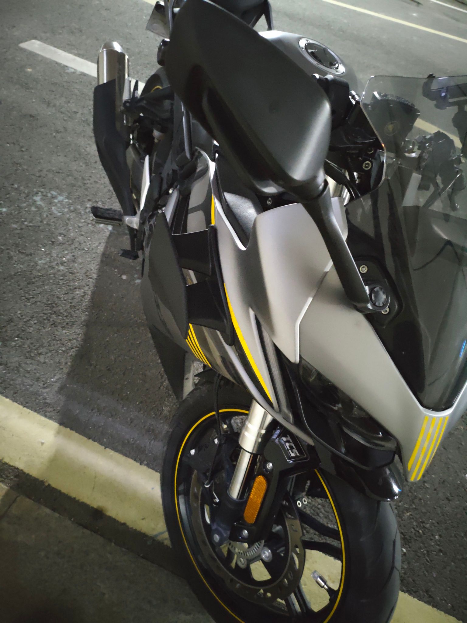 无极 250RR