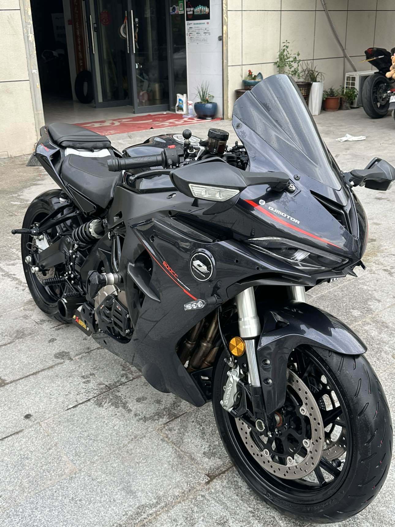 QJMOTOR 赛600