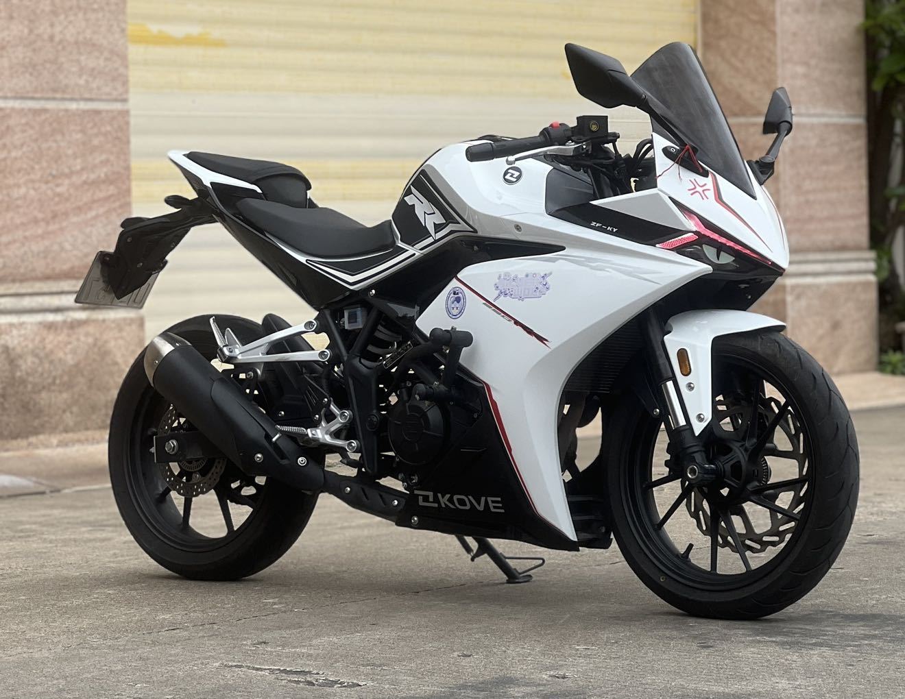 凯越 250RR 刺鸟