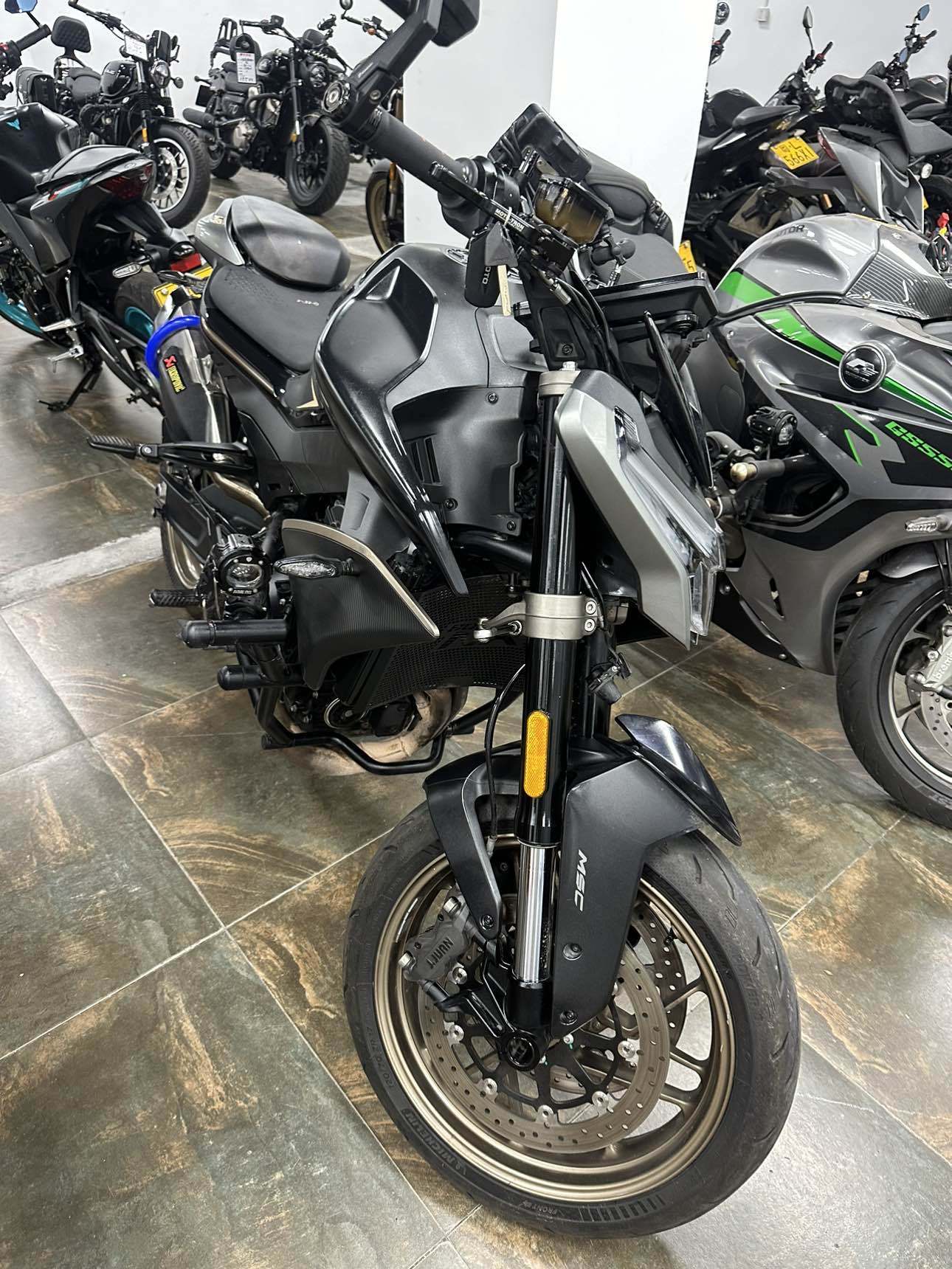 春风 800NK
