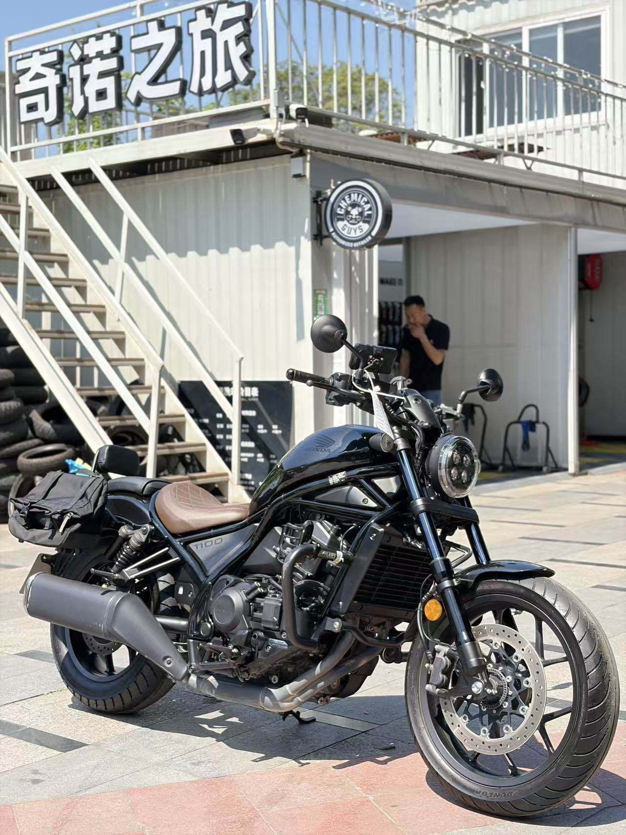 本田DREAMWING CM1100