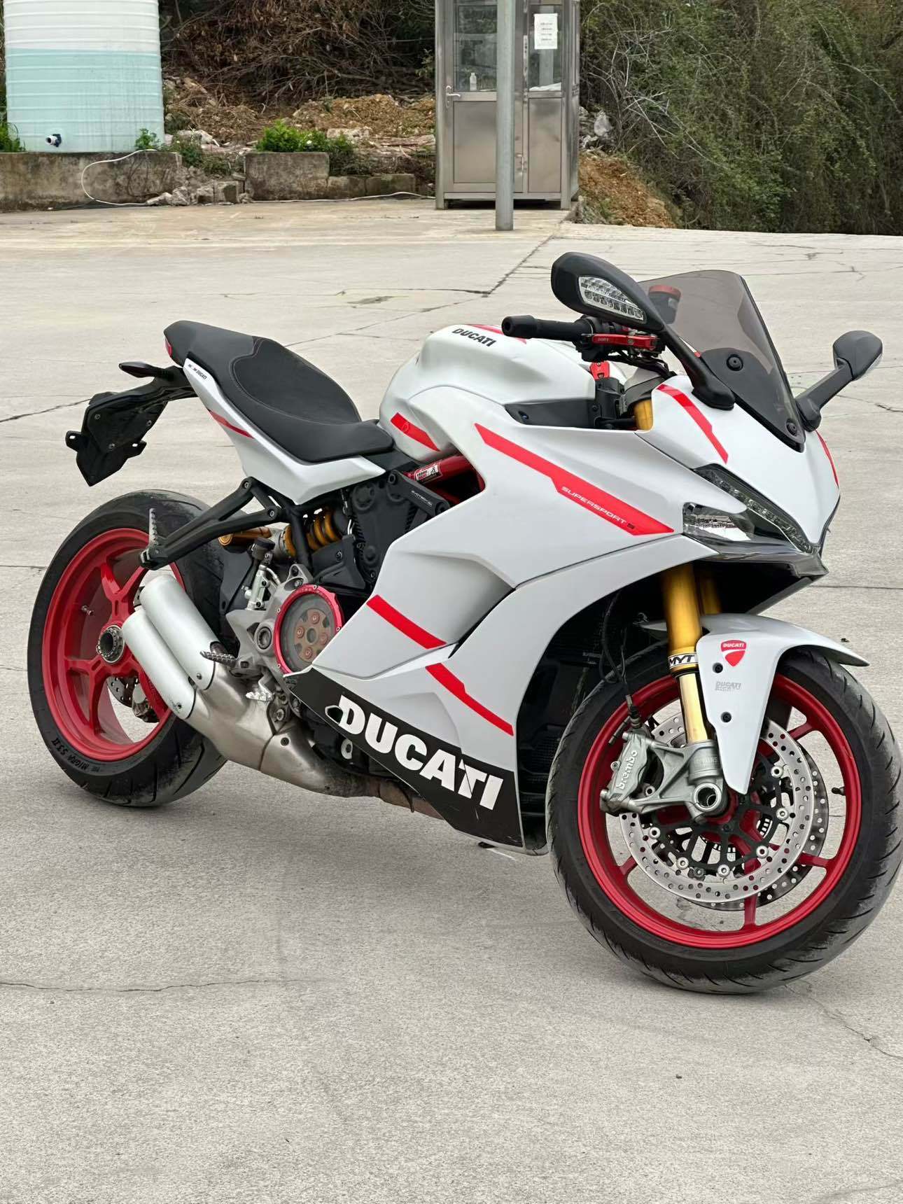 杜卡迪 SuperSport