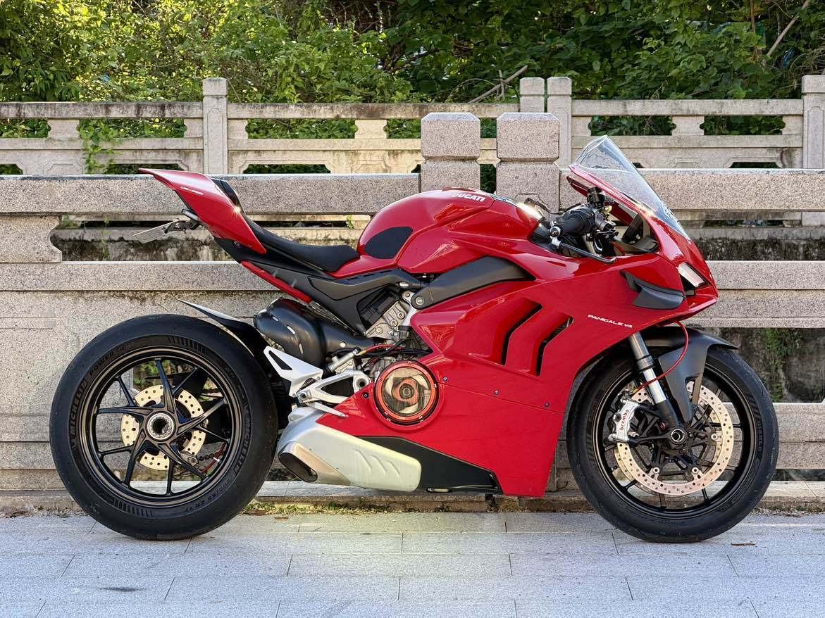 杜卡迪 Panigale V4