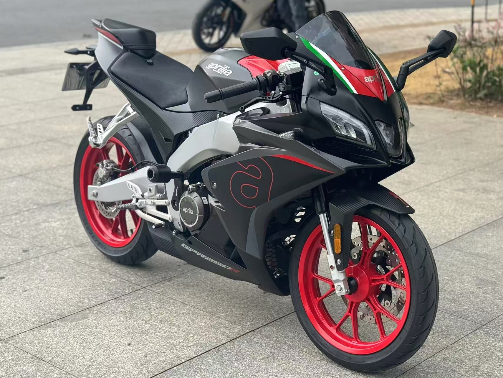 宗申阿普利亚 GPR250R