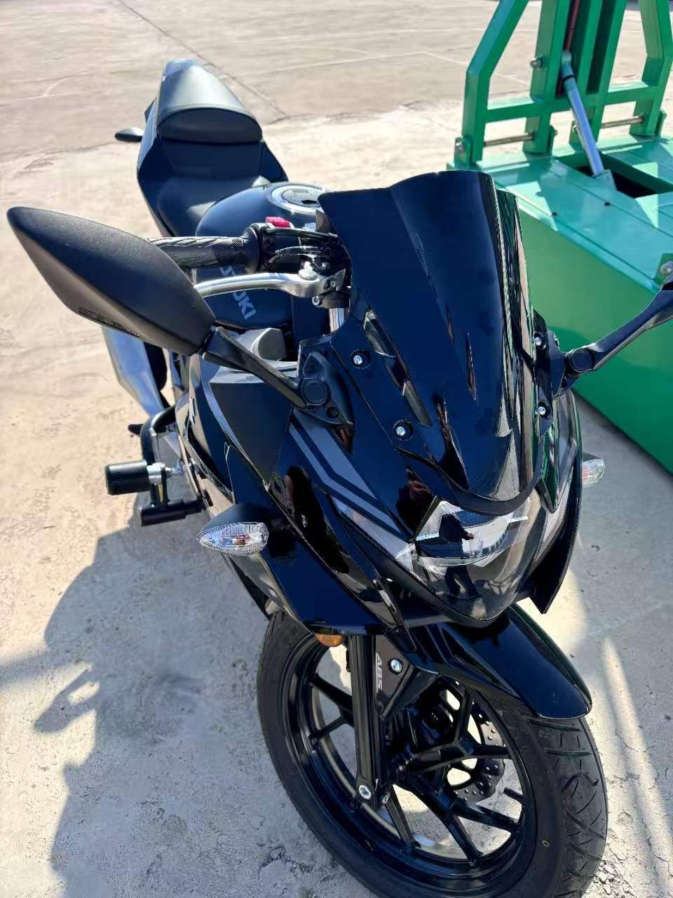 豪爵铃木 GSX250R