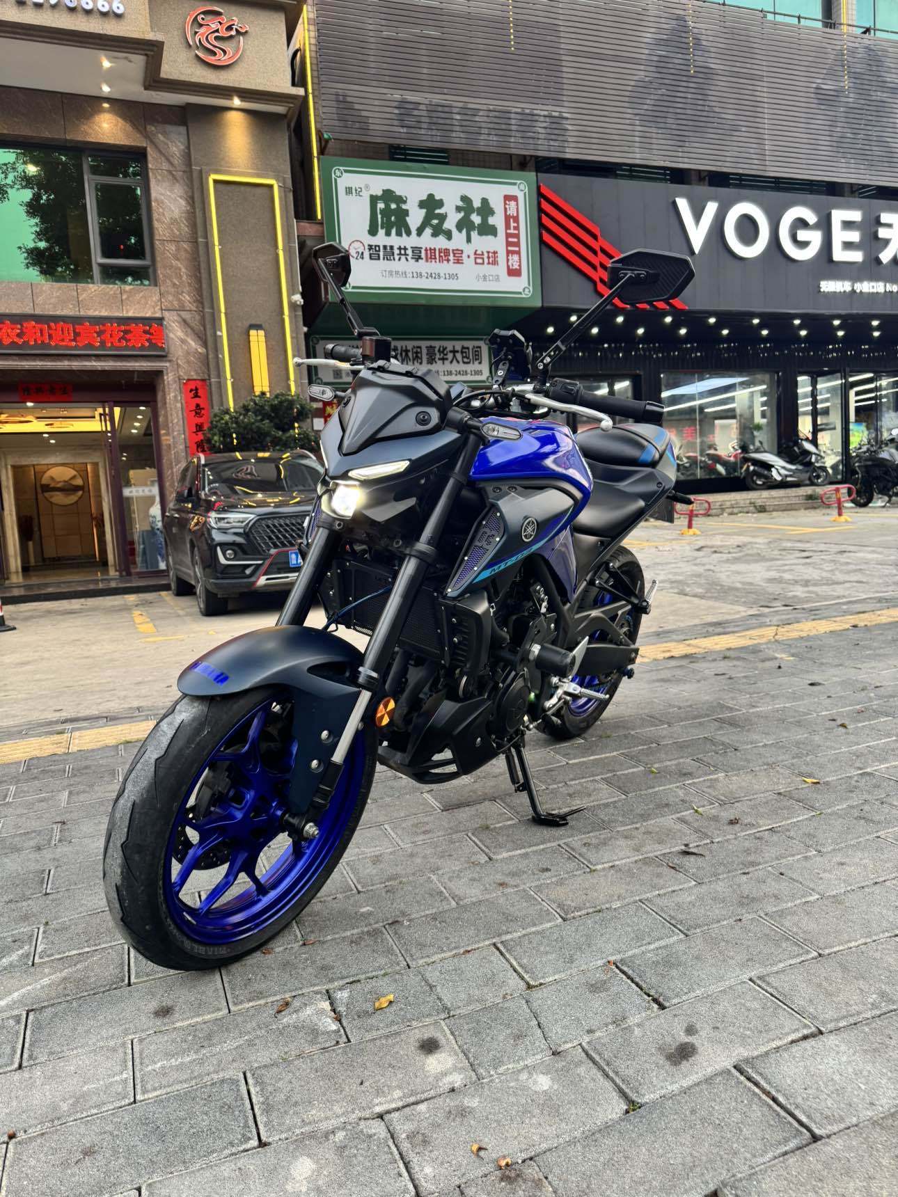 雅马哈 MT-03