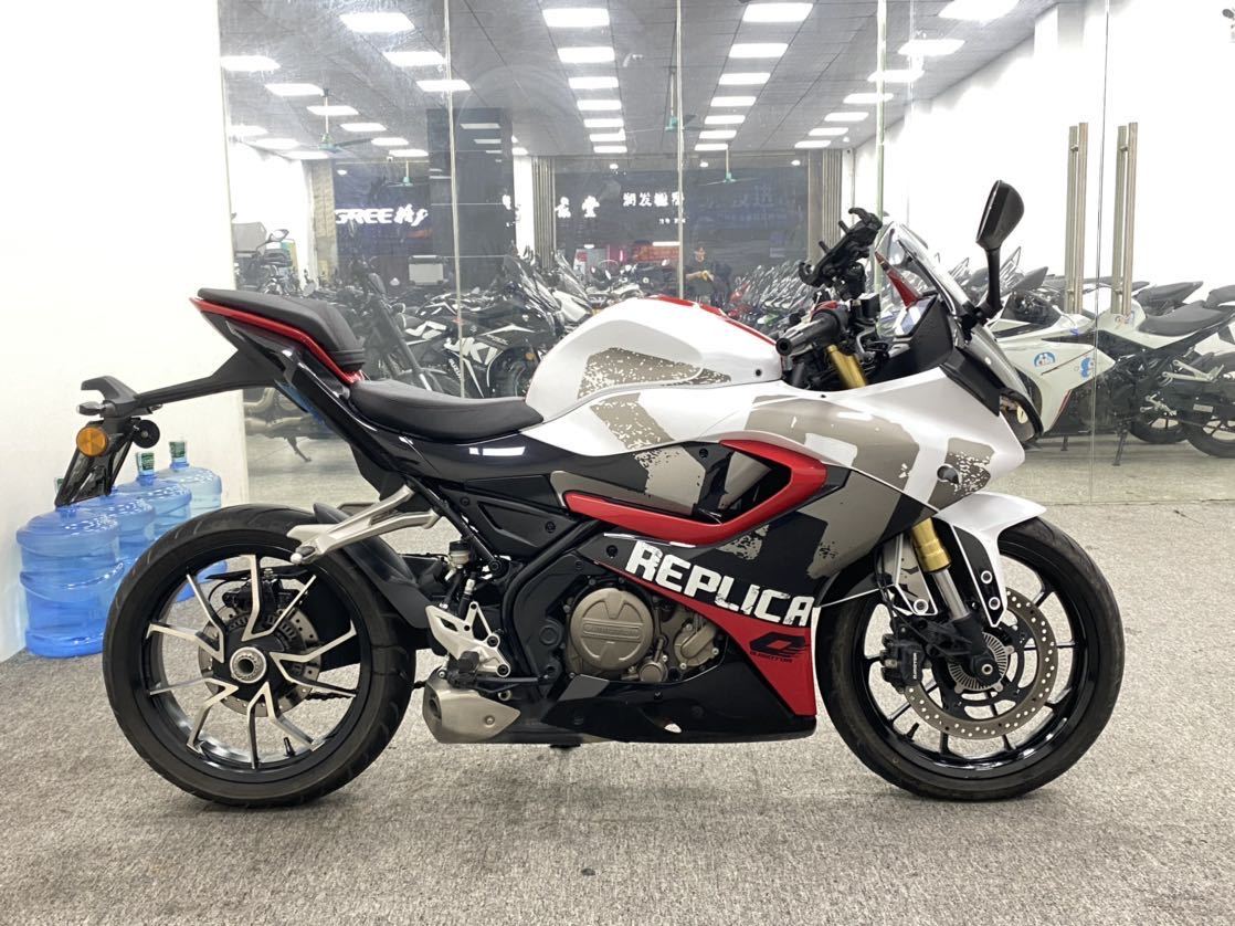 QJMOTOR 赛250