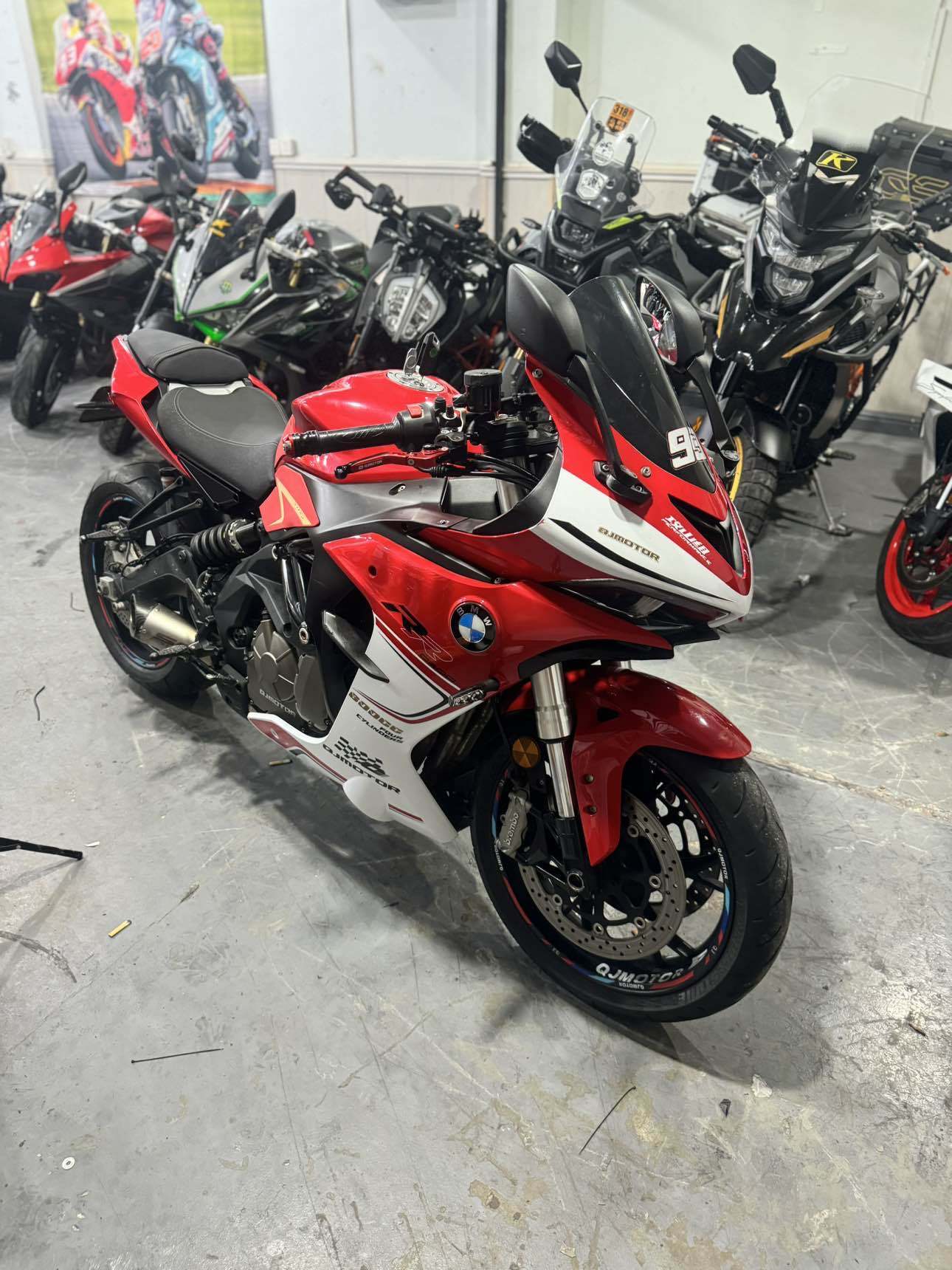 QJMOTOR 赛600