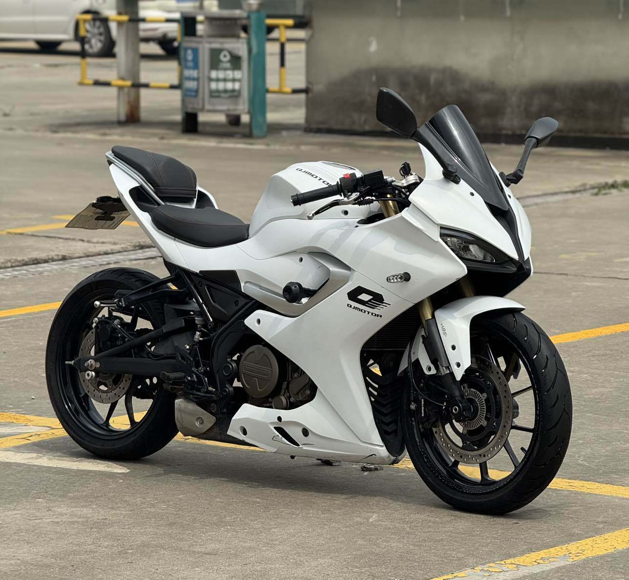 QJMOTOR 赛250