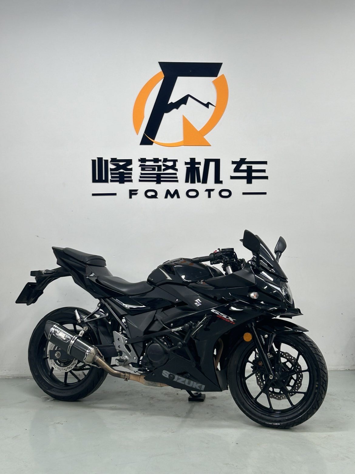 豪爵铃木 GSX250R