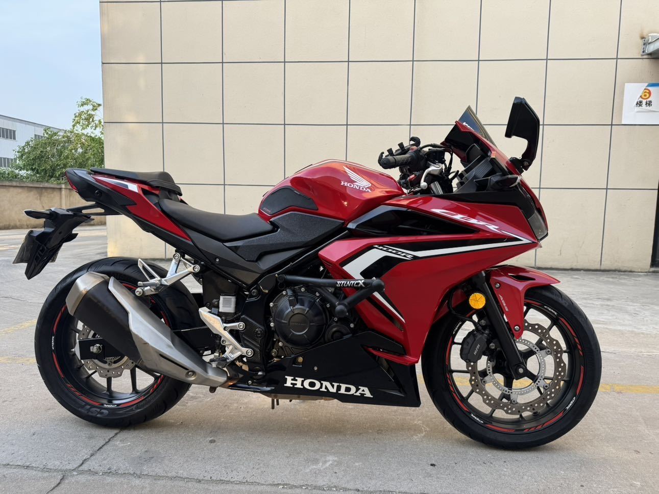 本田WING CBR400R