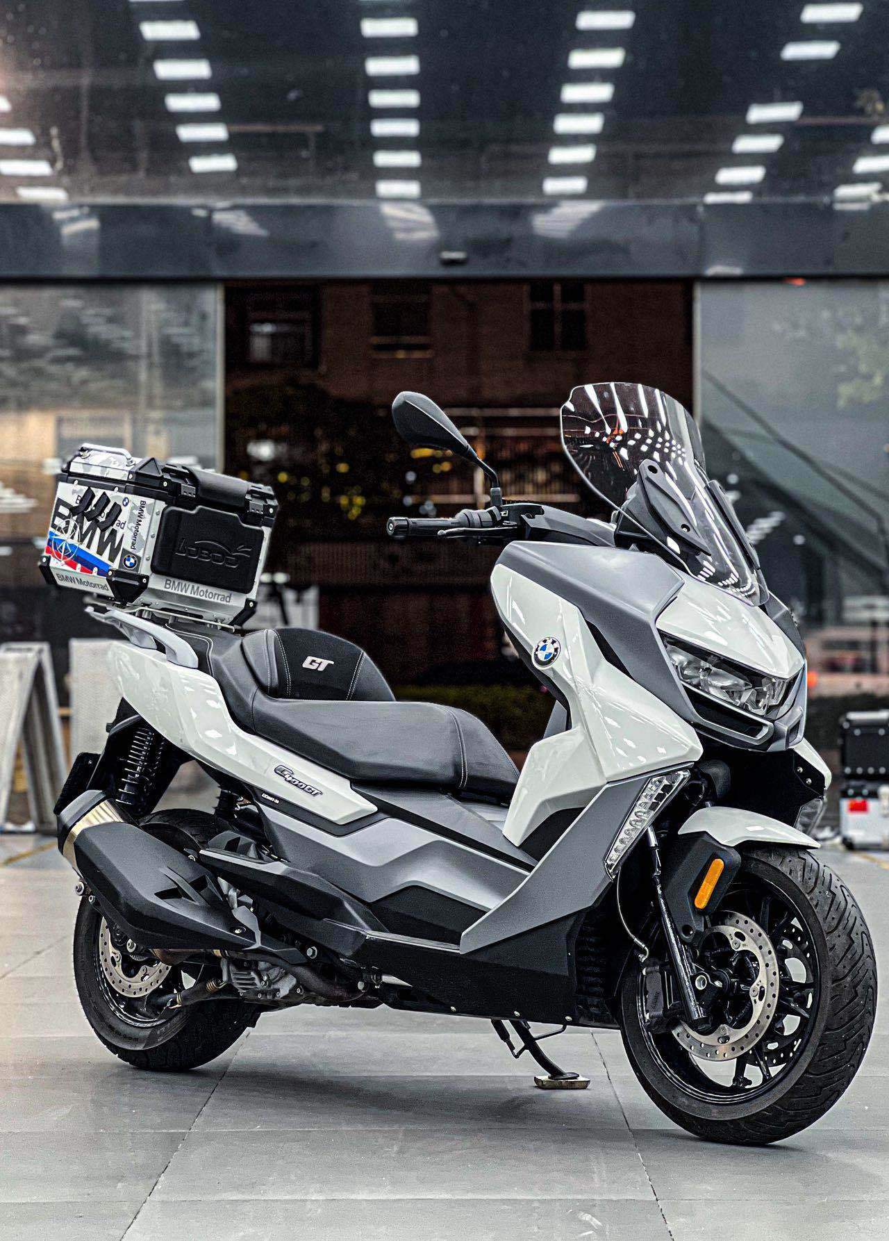 宝马 C 400