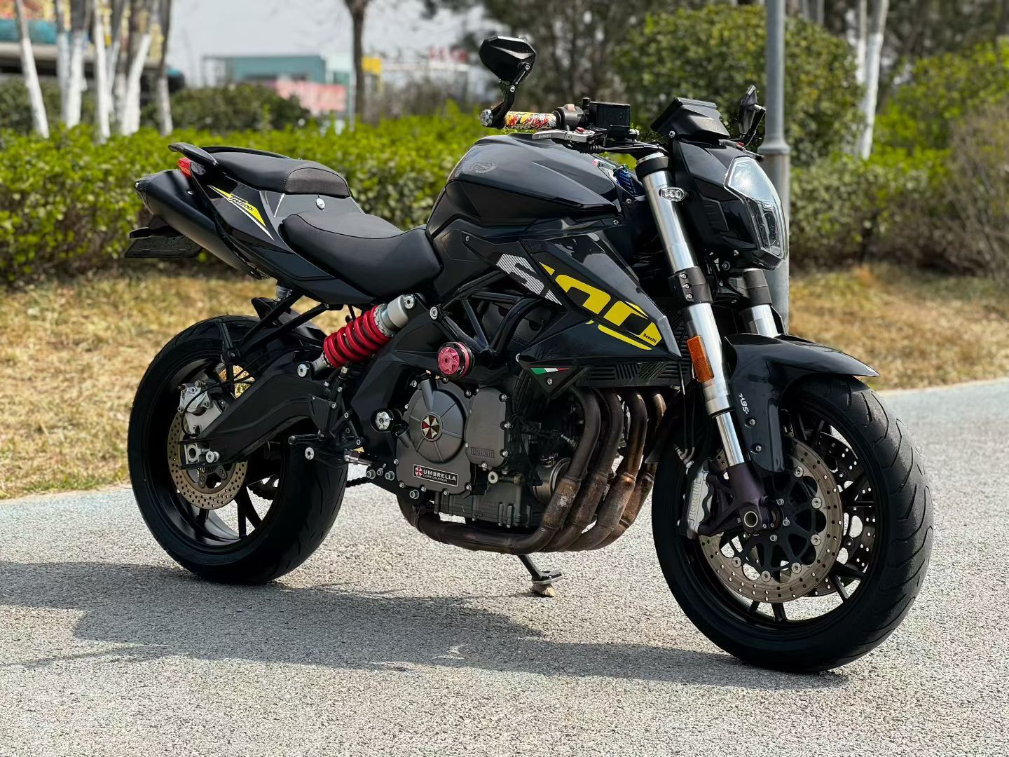 贝纳利 TNT600i