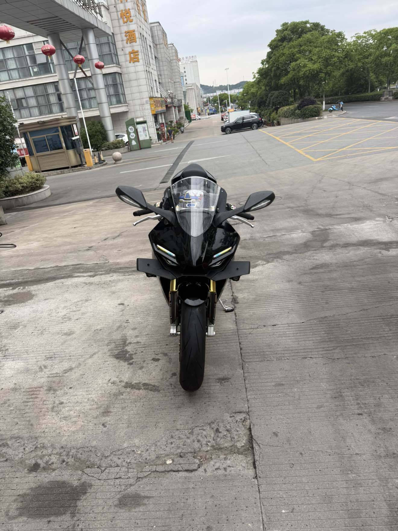 张雪机车 500RR