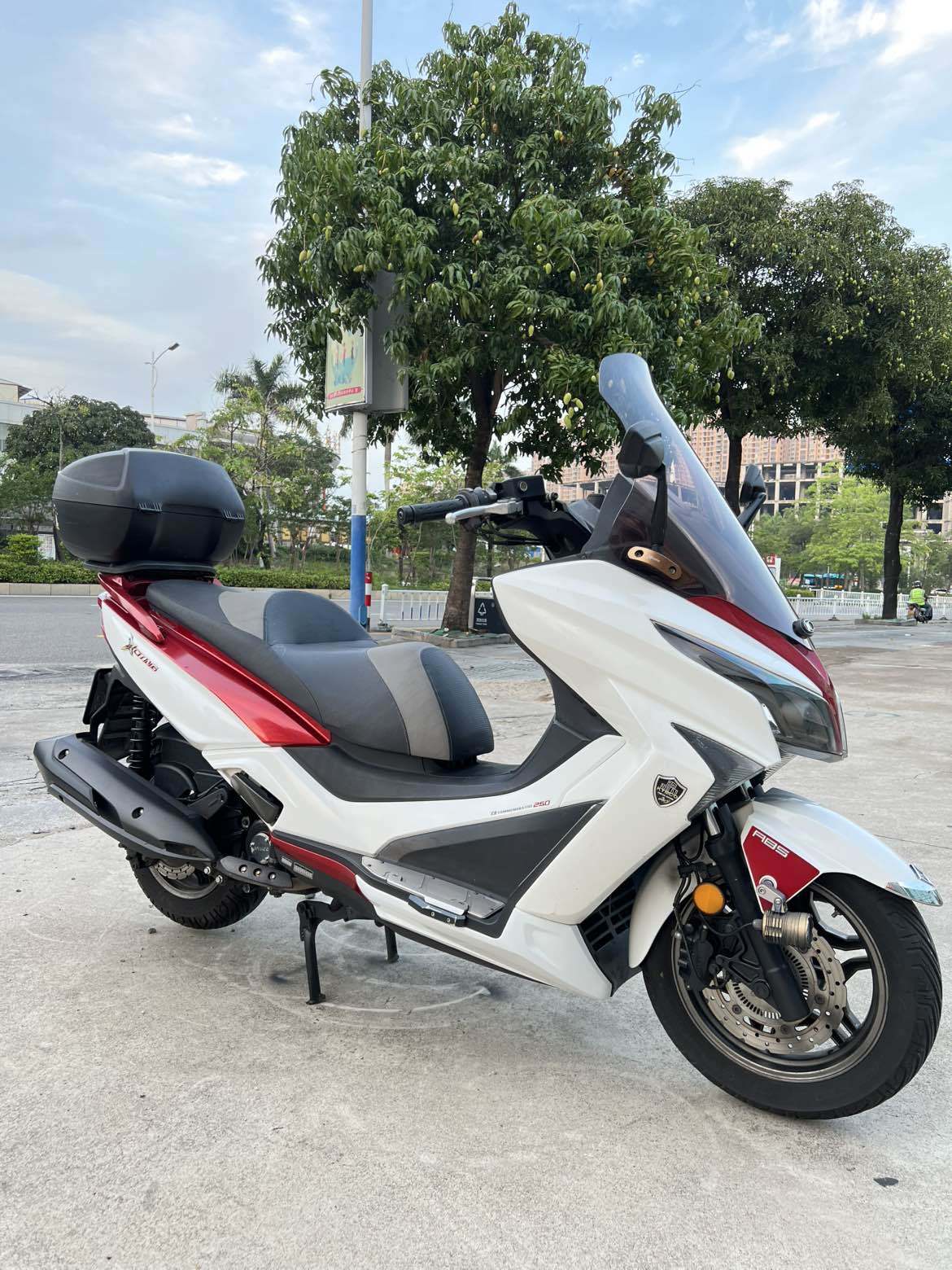 光阳 赛艇 250