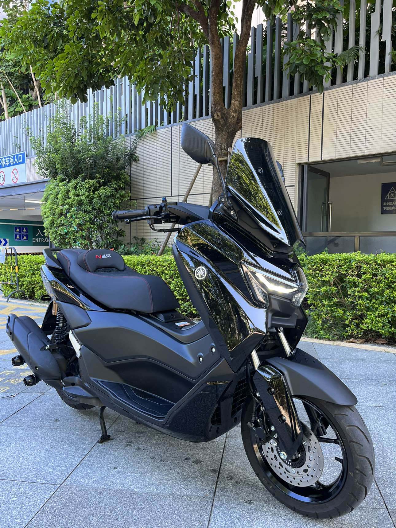雅马哈 NMAX