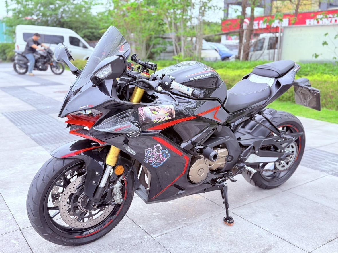 QJMOTOR 赛600