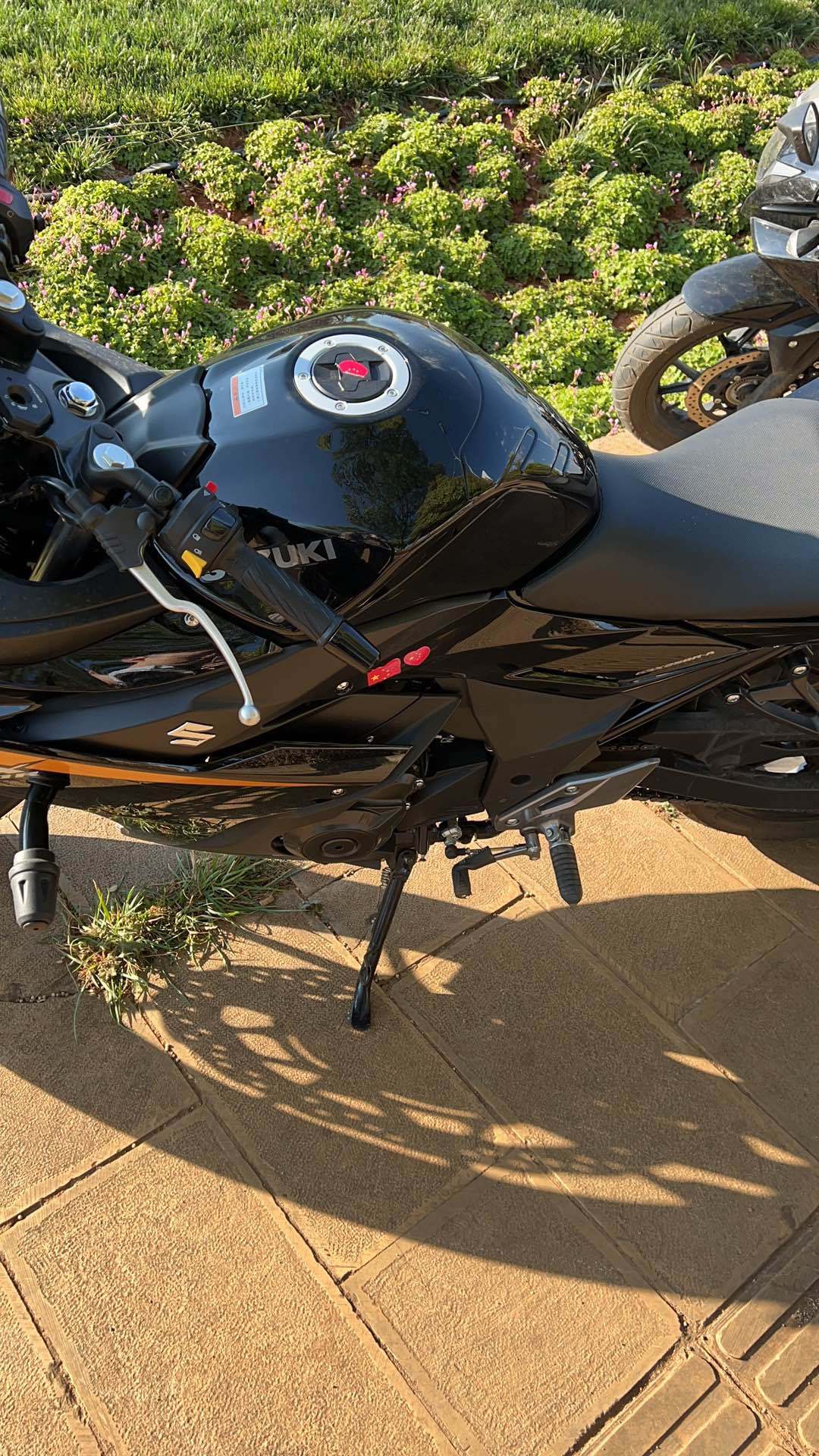 豪爵铃木 GSX250R