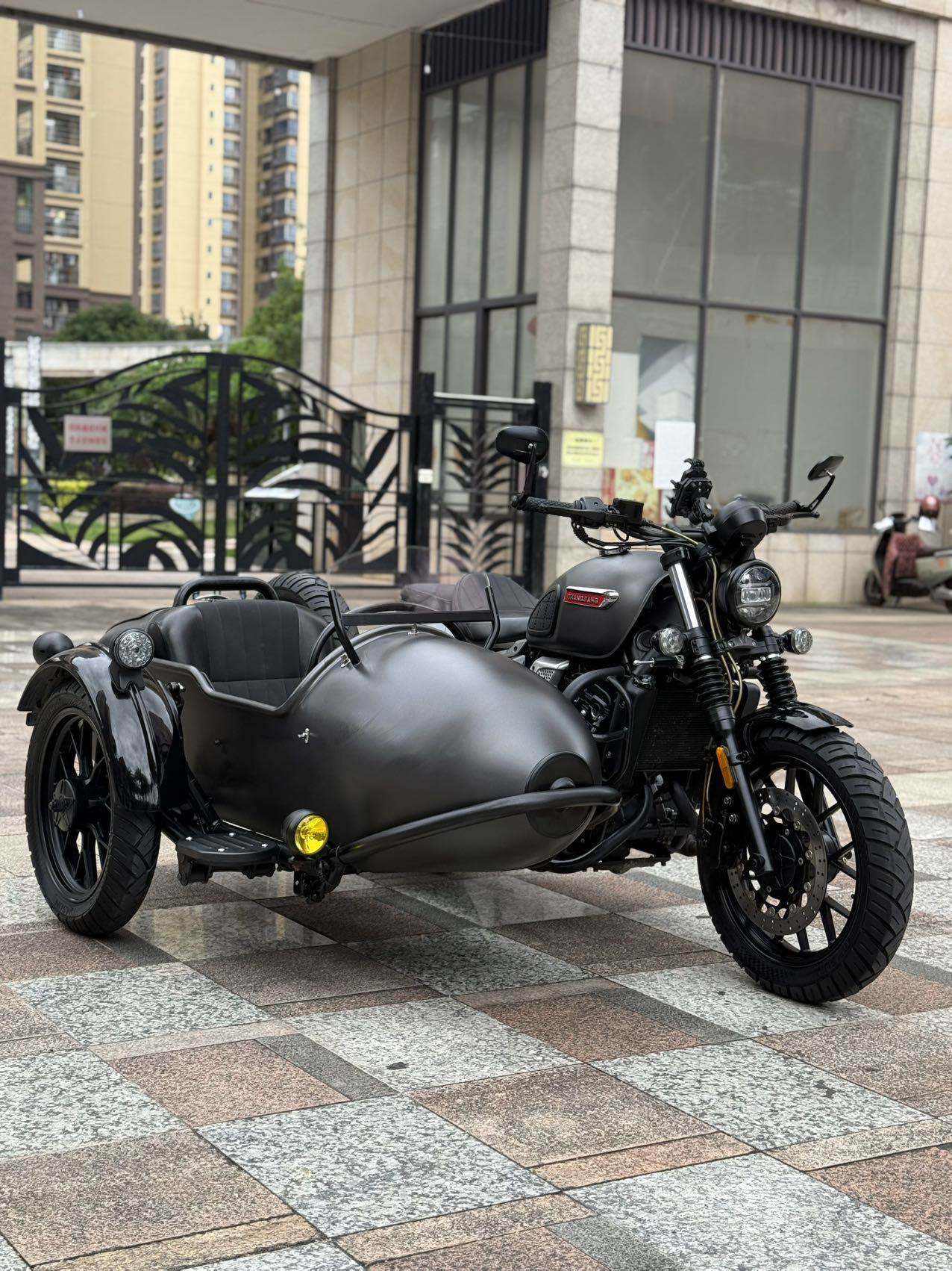 长江 Bobbie III 700i