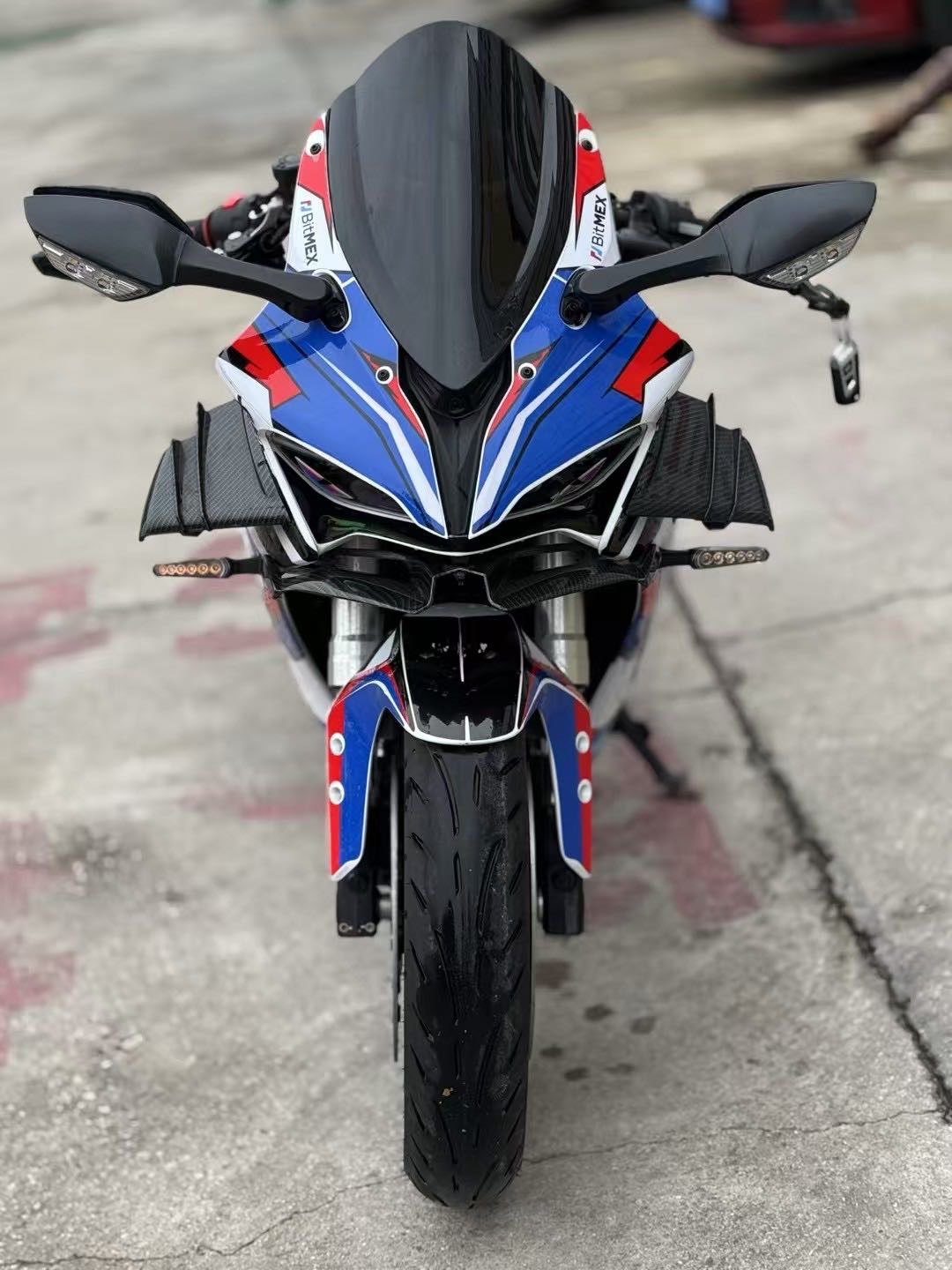 QJMOTOR 赛600
