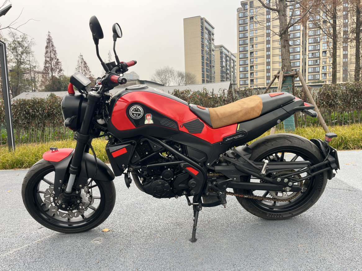 贝纳利 幼狮 Leoncino 250