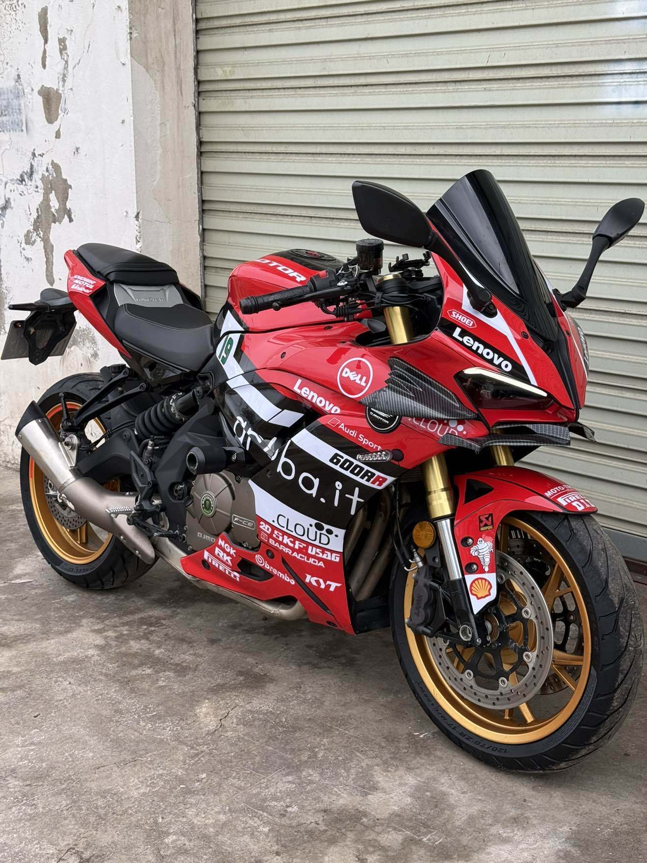 QJMOTOR 赛600