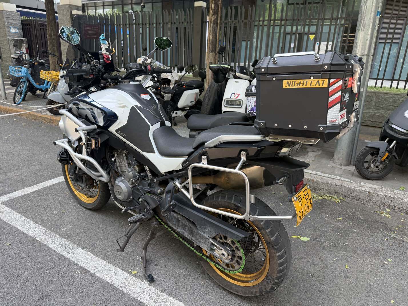 春风 800MT
