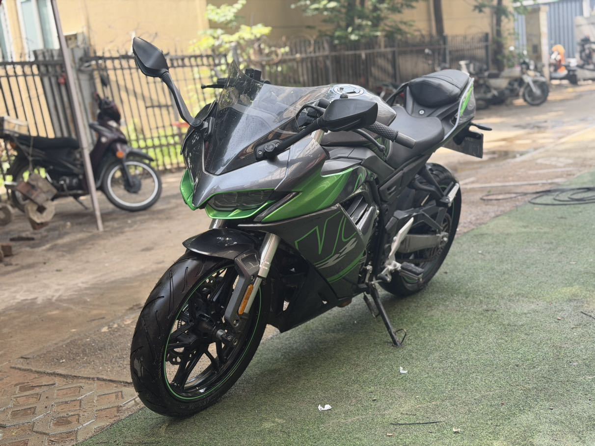 无极 250RR
