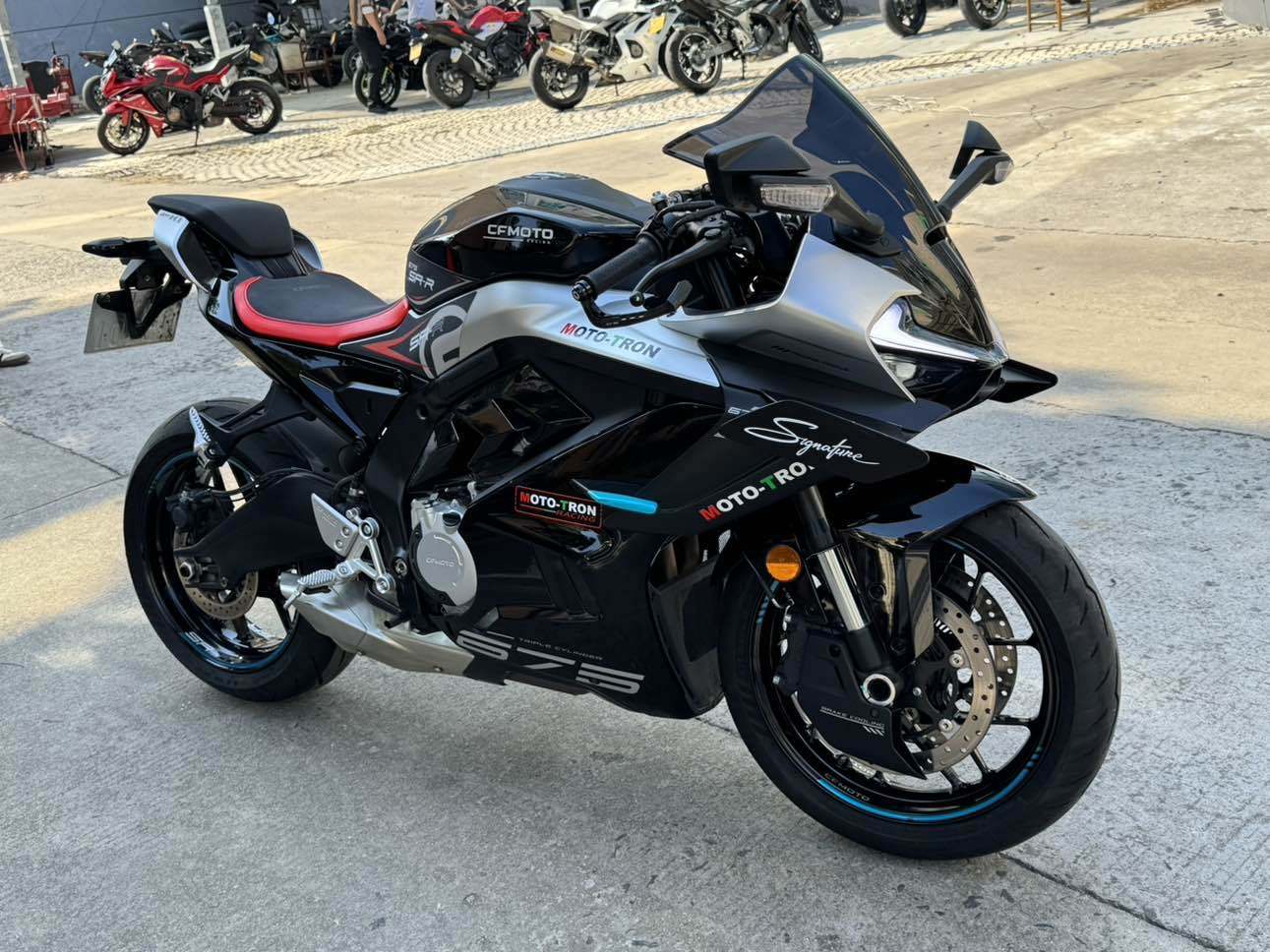 春风 675SR