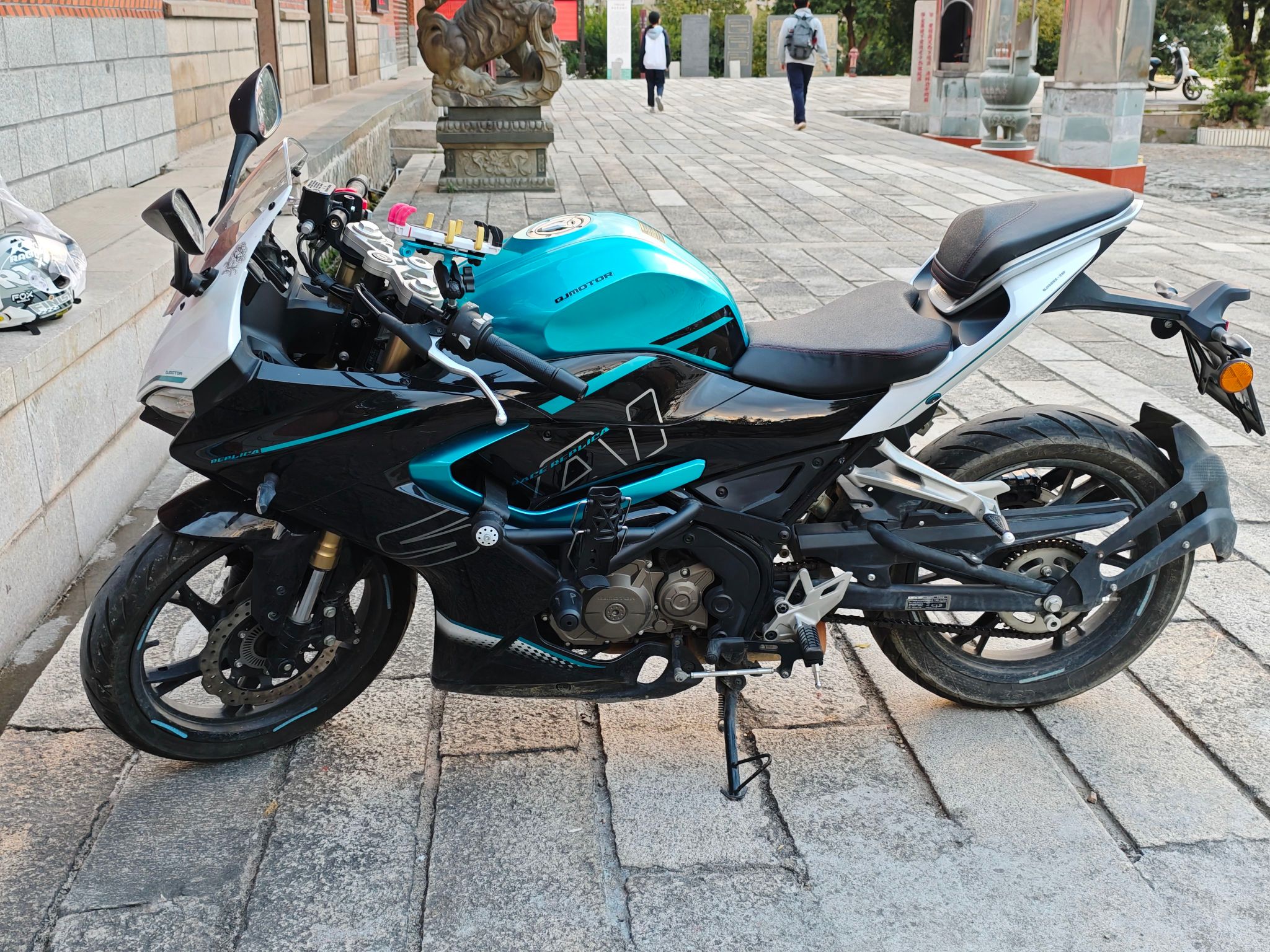 QJMOTOR 赛150